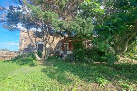 Excellent 2 Bed Stone House for Sale In Pantelleria