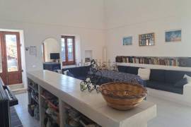 Excellent 2 Bed Stone House for Sale In Pantelleria