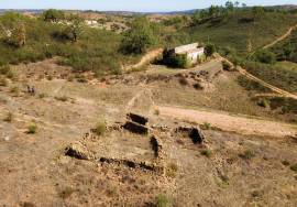 Magnificent 106.000 m2 farm with housing and water Salir - Loulé