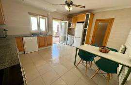 Contemporary spacious T3 townhouse in the centre of Foz do Arelho, Sil