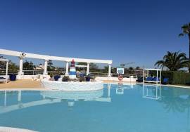 Immaculate 2-Bedroom House with Stunning Views in Carvoeiro