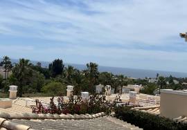 Immaculate 2-Bedroom House with Stunning Views in Carvoeiro