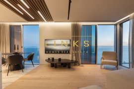 Aurora Luxury Villa with 4 Bedrooms