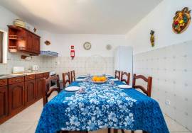 WINTER RENTALS - OUTUBRO24 TO ABRIL25 - Luxury 4 bedroom villa with pool, garden, barbecue - in Quarteira