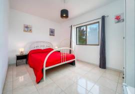 WINTER RENTALS - OUTUBRO24 TO ABRIL25 - Luxury 4 bedroom villa with pool, garden, barbecue - in Quarteira
