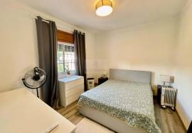 2 bedroom villa with basement, garden and garage