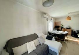 2 bedroom villa with basement, garden and garage