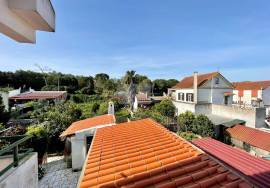 2 bedroom villa with basement, garden and garage