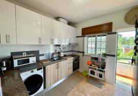 2 bedroom villa with basement, garden and garage