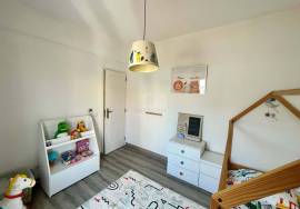 2 bedroom villa with basement, garden and garage