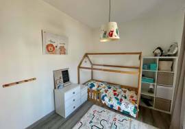2 bedroom villa with basement, garden and garage