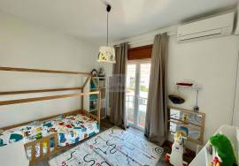 2 bedroom villa with basement, garden and garage
