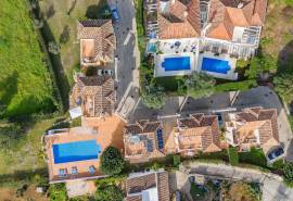 Almancil - Elegant detached Villa with 3 bedrooms in a private condominium