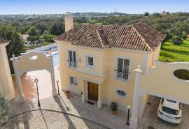 Almancil - Elegant detached Villa with 3 bedrooms in a private condominium