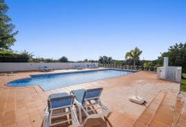 Almancil - Elegant detached Villa with 3 bedrooms in a private condominium
