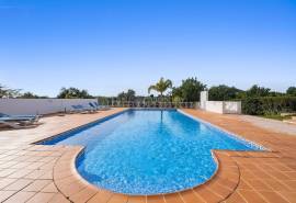 Almancil - Elegant detached Villa with 3 bedrooms in a private condominium
