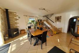 North Tavira: Countryside T3+1 villa with pool on expansive 21,700 m² plot
