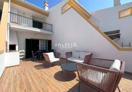 2 BEDROOM TOWNHOUSE JUST AT 600m FROM THE BEACH
