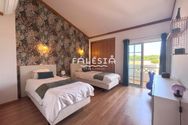 2 BEDROOM TOWNHOUSE JUST AT 600m FROM THE BEACH