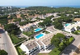 2 BEDROOM TOWNHOUSE JUST AT 600m FROM THE BEACH