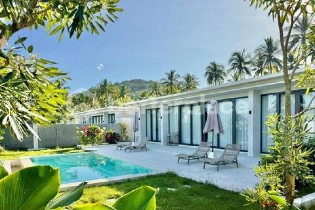 Indulge in the Beauty of West Sumbawa: Exclusive 2-Bed Villa Offering Unrivaled Ocean Views