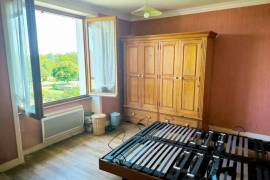 Detached Country House with Open Views and Barn