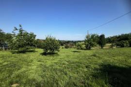Detached Country House with Open Views and Barn