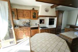 Detached Country House with Open Views and Barn