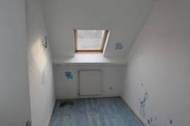 Town House with Lots of Potential