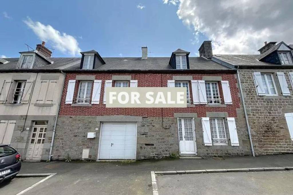 Town House with Neat Garden
