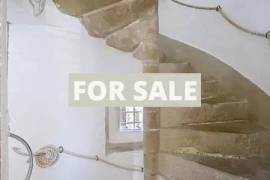 Town House in Fantastic Condition