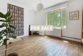 Town House in Fantastic Condition