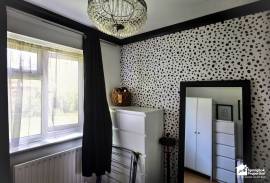 2 bedroom, Ground floor maisonette for sale