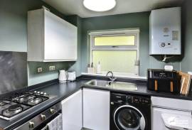 2 bedroom, Ground floor maisonette for sale