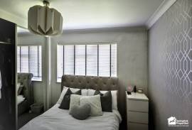 2 bedroom, Ground floor maisonette for sale