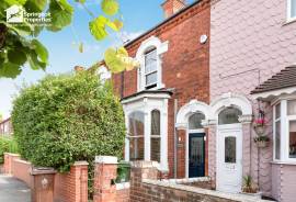 4 bedroom, Terraced House for sale