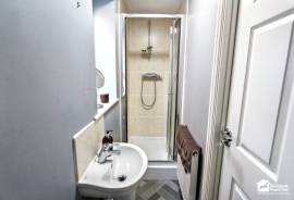 5 bedroom, Town house for sale