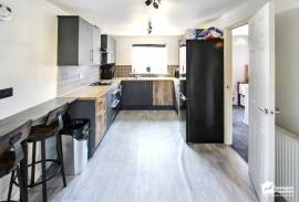 5 bedroom, Town house for sale