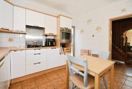 3 bedroom, Bungalow for sale