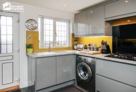 3 bedroom, Bungalow for sale