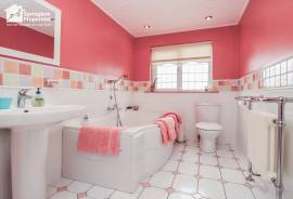 3 bedroom, Bungalow for sale