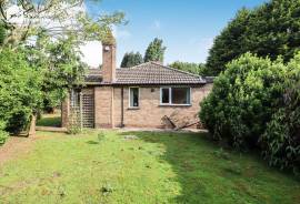 4 bedroom, Detached bungalow for sale