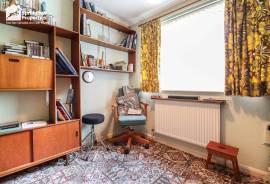 4 bedroom, Detached bungalow for sale