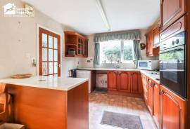 4 bedroom, Detached bungalow for sale