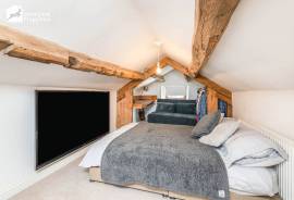 3 bedroom, Cottage for sale