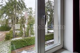 Detached house for rent in Jurmala, 220.00m2