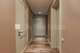 Detached house for rent in Jurmala, 220.00m2