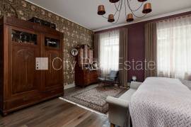 Detached house for rent in Jurmala, 220.00m2