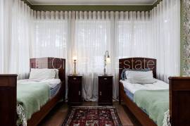Detached house for rent in Jurmala, 220.00m2