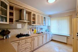 Detached house for rent in Jurmala, 800.00m2
